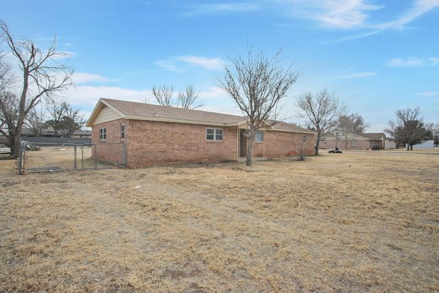602 Duggan Avenue, Anton, TX 79313