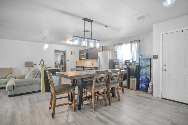 602 Duggan Avenue, Anton, TX 79313