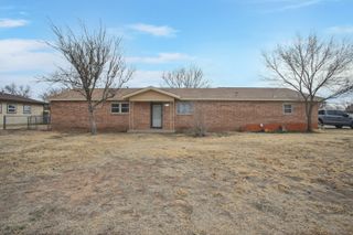 602 Duggan Avenue, Anton, TX 79313