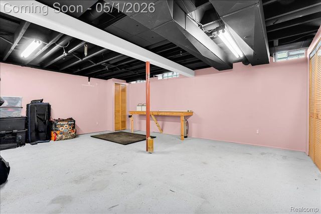 32829 Middleboro Street, Livonia, MI 48154