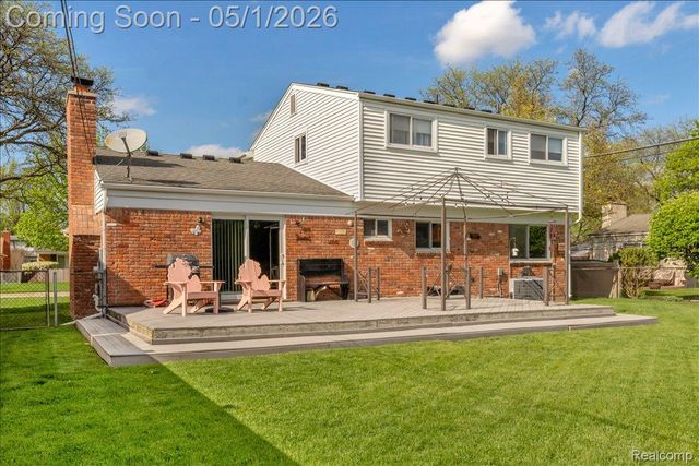 32829 Middleboro Street, Livonia, MI 48154