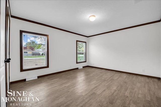 2060 Washington Street, Algonac, MI 48001