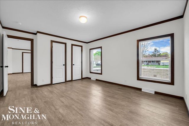 2060 Washington Street, Algonac, MI 48001