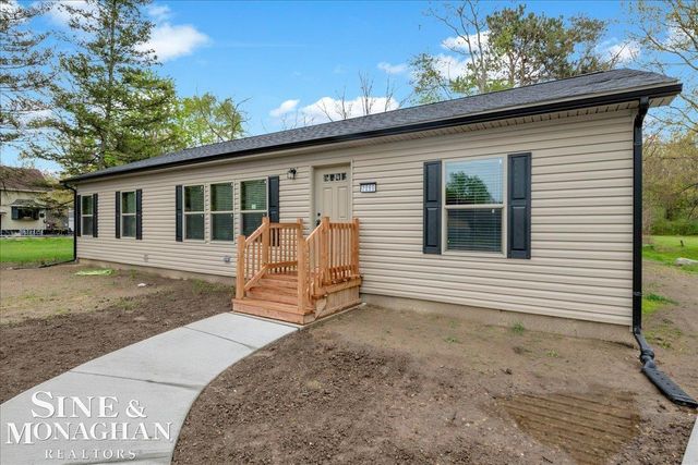 2060 Washington Street, Algonac, MI 48001