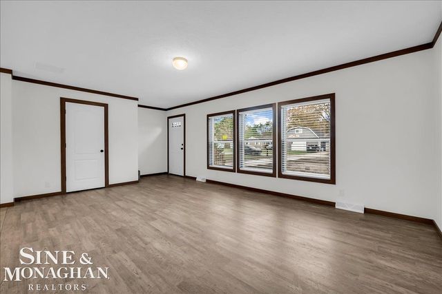 2060 Washington Street, Algonac, MI 48001