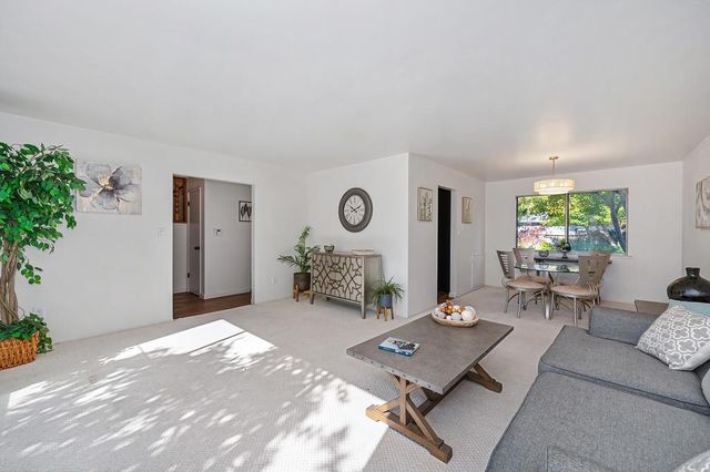 6618 Trudy Way, Sacramento, CA 95831