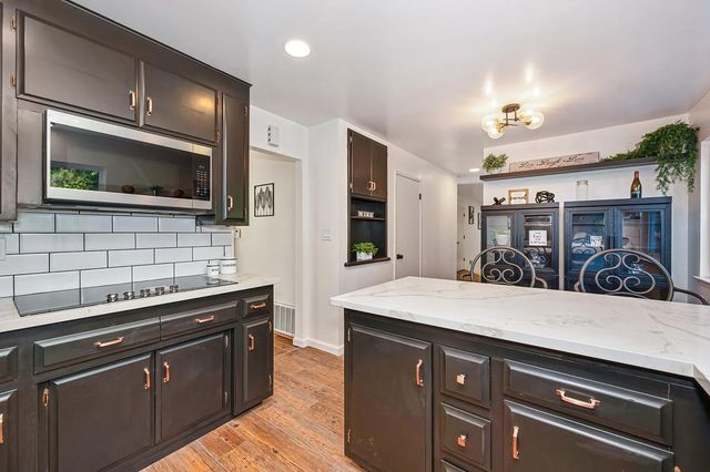 6618 Trudy Way, Sacramento, CA 95831