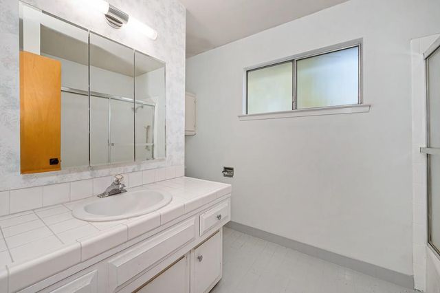 6618 Trudy Way, Sacramento, CA 95831