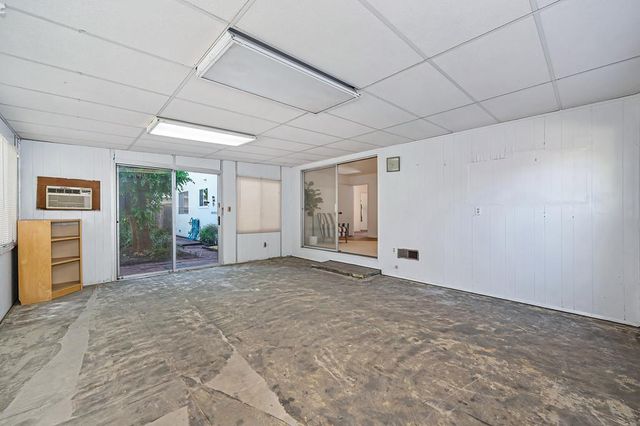 6618 Trudy Way, Sacramento, CA 95831