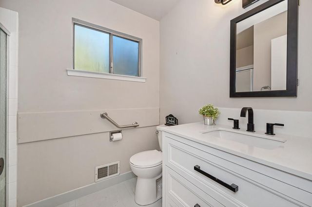 6618 Trudy Way, Sacramento, CA 95831