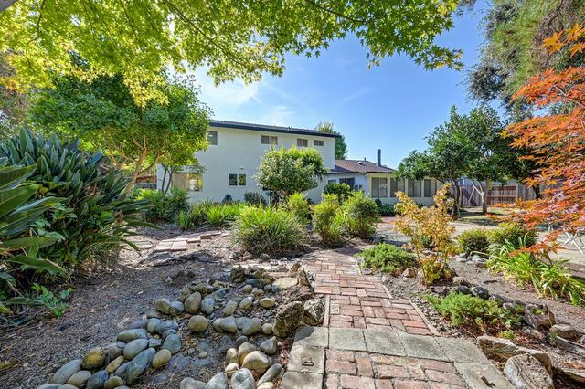 6618 Trudy Way, Sacramento, CA 95831
