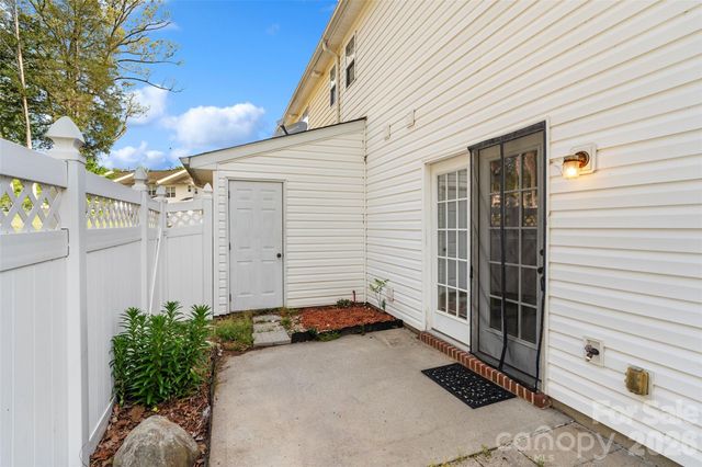 1539 Maypine Commons Way, Rock Hill, SC 29732