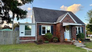 4617 Saint Anthony Street, Temperance, MI 48182