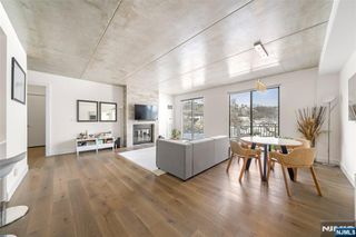 1077 River Road PH 13, Edgewater, NJ 07020