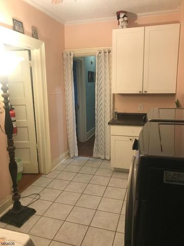 24 Montrose St, Newark City, NJ 07106
