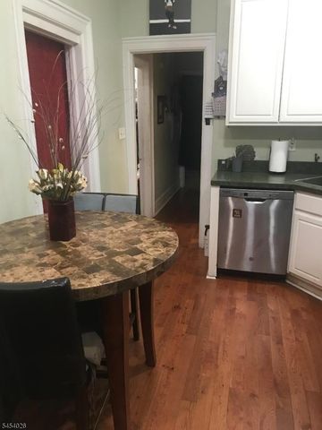 24 Montrose St, Newark City, NJ 07106