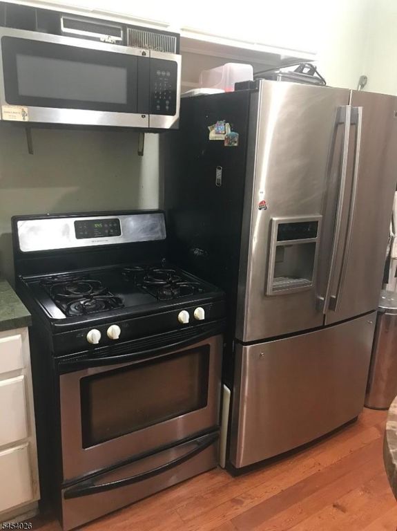 24 Montrose St, Newark City, NJ 07106 — photo 3