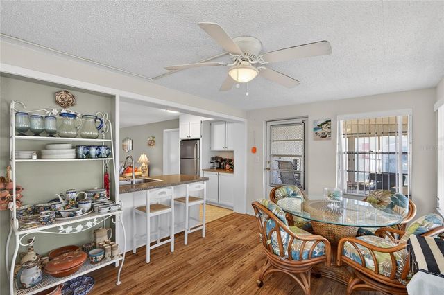 9238 140TH LANE, Seminole, FL 33776