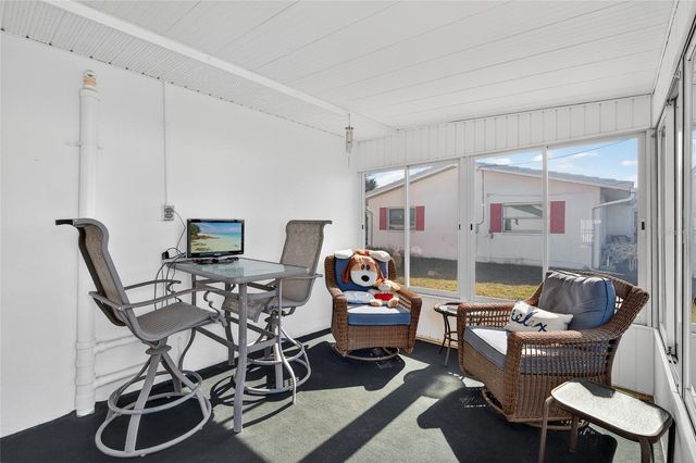 9238 140TH LANE, Seminole, FL 33776