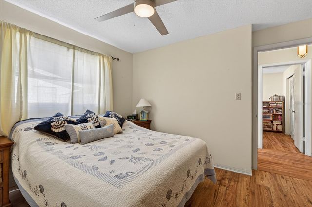 9238 140TH LANE, Seminole, FL 33776