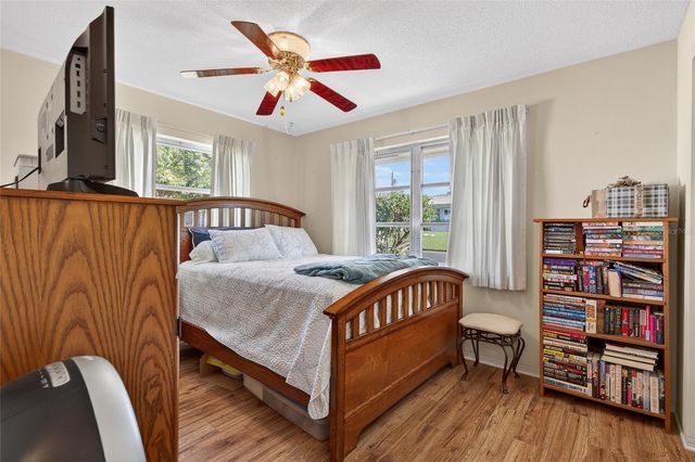 9238 140TH LANE, Seminole, FL 33776