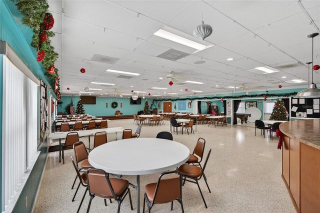 9238 140TH LANE, Seminole, FL 33776