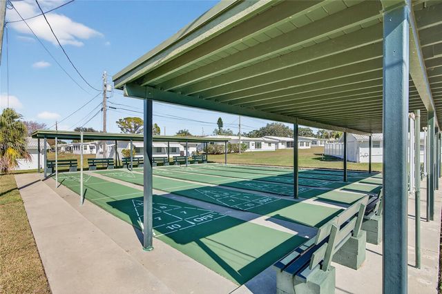 9238 140TH LANE, Seminole, FL 33776