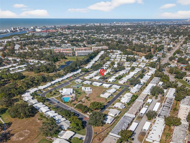 9238 140TH LANE, Seminole, FL 33776