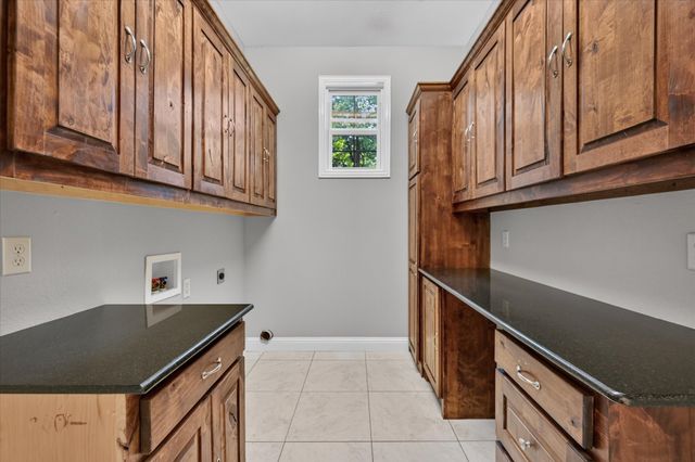 9651 Yellow Rose Lane, Pilot Point, TX 76258