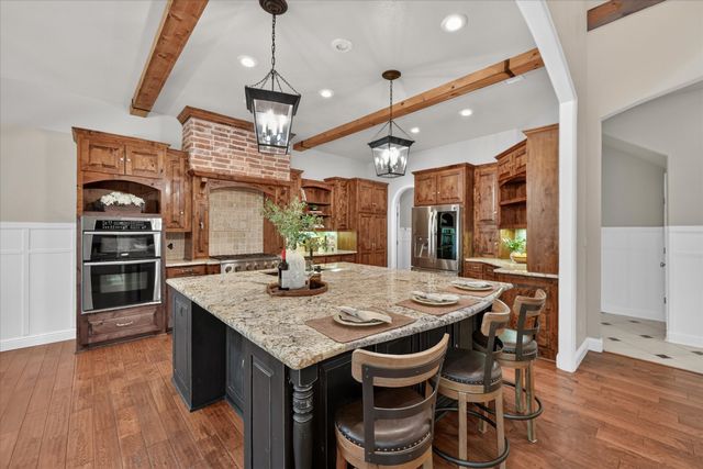 9651 Yellow Rose Lane, Pilot Point, TX 76258