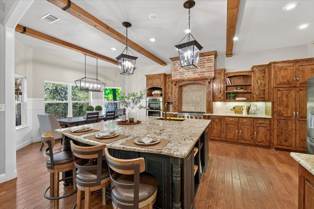 9651 Yellow Rose Lane, Pilot Point, TX 76258