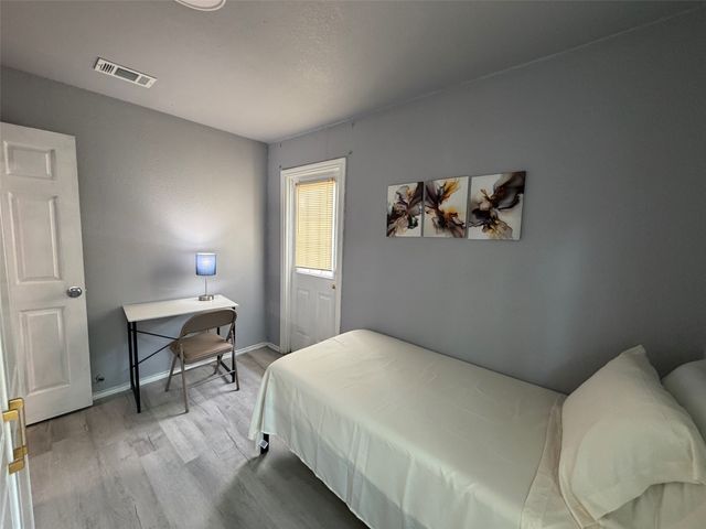 714 SW Dallas Street, Grand Prairie, TX 75051