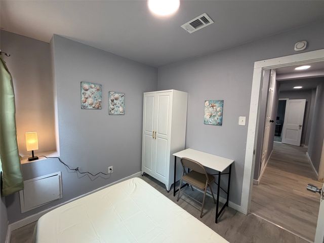 714 SW Dallas Street, Grand Prairie, TX 75051
