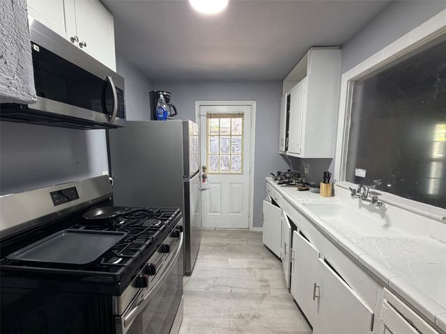 714 SW Dallas Street, Grand Prairie, TX 75051
