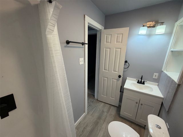 714 SW Dallas Street, Grand Prairie, TX 75051