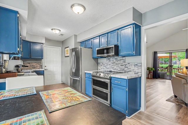 119 Birchwood Ln., Conway, SC 29526