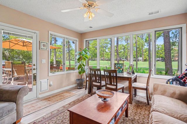 119 Birchwood Ln., Conway, SC 29526