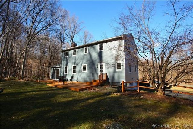 16 Dawn Lane, Ridgefield, CT 06877