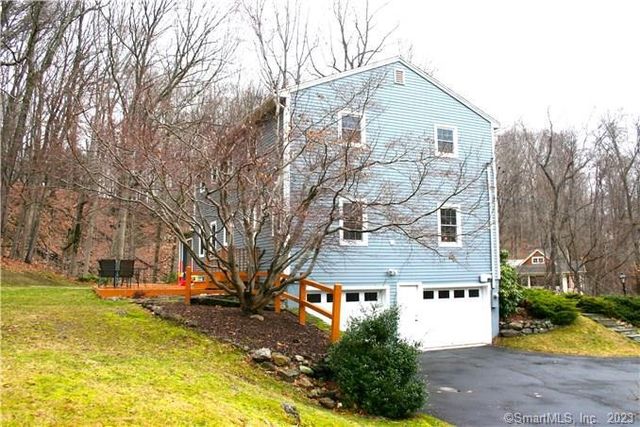 16 Dawn Lane, Ridgefield, CT 06877