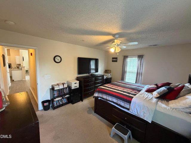 3696 Cotswold Avenue 3c, Greensboro, NC 27410
