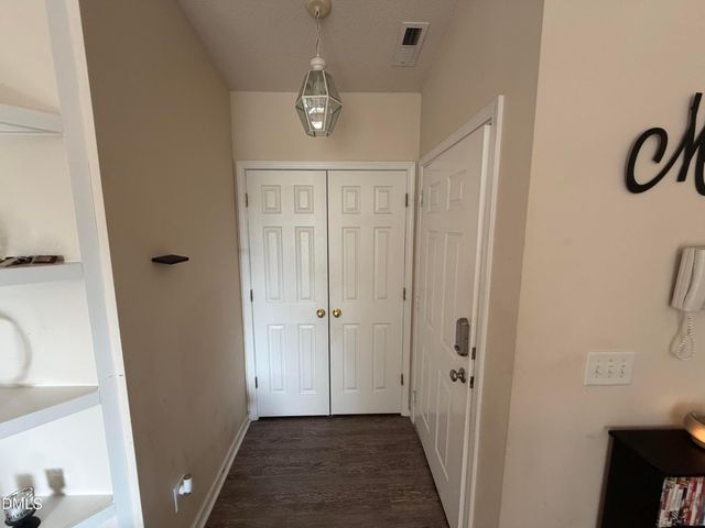 3696 Cotswold Avenue 3c, Greensboro, NC 27410