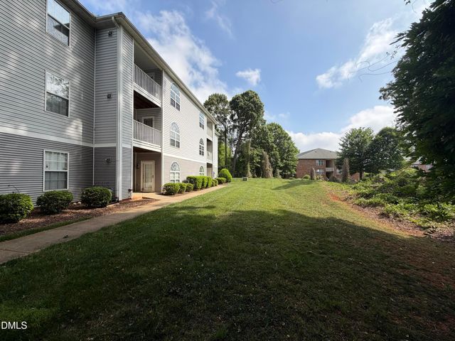 3696 Cotswold Avenue 3c, Greensboro, NC 27410