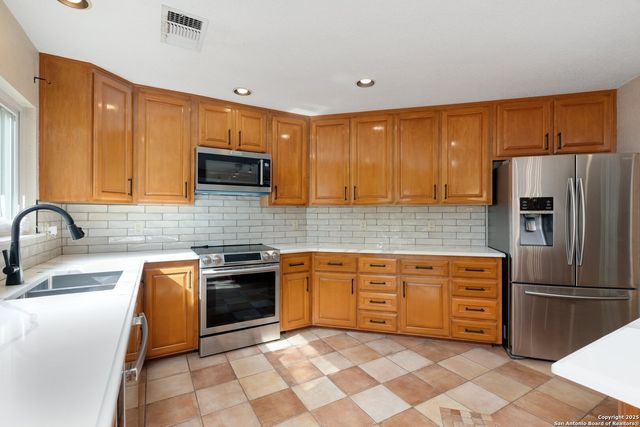 14128 Emerald Hill, San Antonio, TX 78231