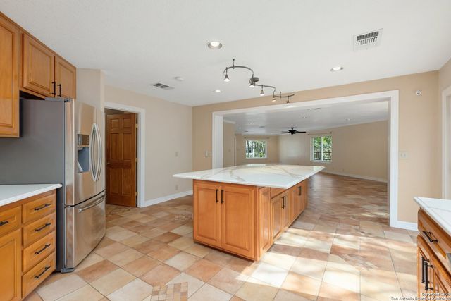 14128 Emerald Hill, San Antonio, TX 78231