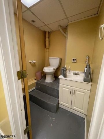 332 Lafayette St, Newark City, NJ 07105