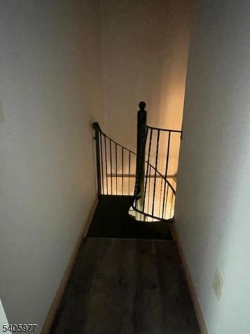 332 Lafayette St, Newark City, NJ 07105