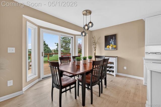 6153 Rosewood Parkway, White Lake Charter Township, MI 48383