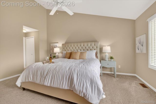 6153 Rosewood Parkway, White Lake Charter Township, MI 48383