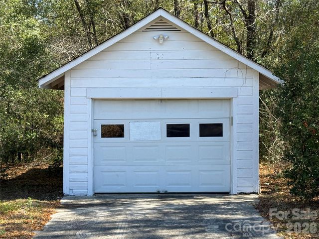 509 E Hilton Street, Kershaw, SC 29067