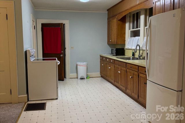 509 E Hilton Street, Kershaw, SC 29067